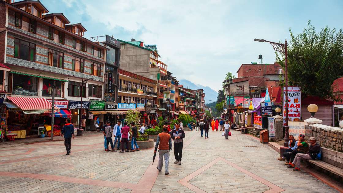 Mall Road Manali