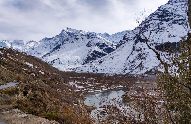 Manali Sissu Kasol Jibhi New Year Trip From Delhi 2026