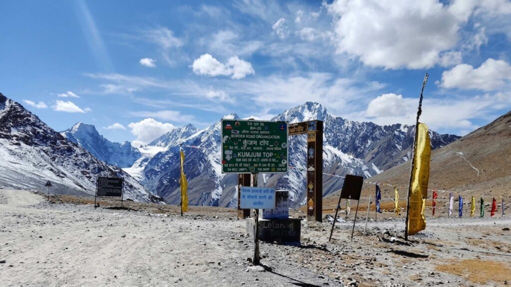 Kunzum Pass in May